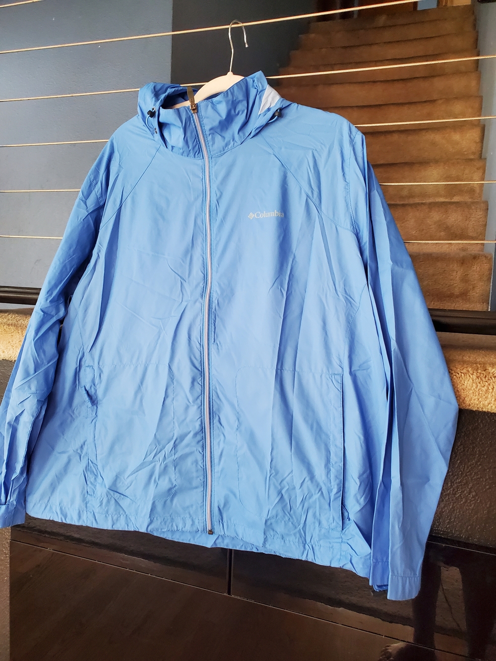 Columbia Men's Sky Blue Hooded Rain Jacket